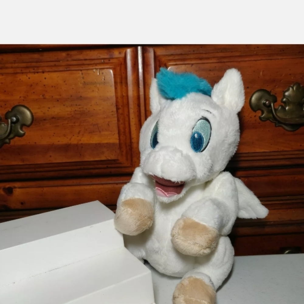 Baby pegasus
